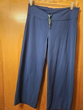 lululemon athletica Teal Wide-Leg Capris with  Drawstring